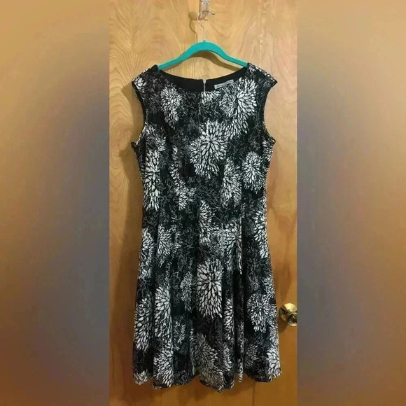 Danny & Nicole Dresses & Skirts - Black & White Floral Fit-and-Flare Dress